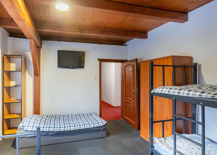 בית אירוח Mitry 4 *